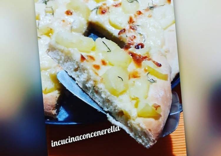 Focaccia morbida con patate