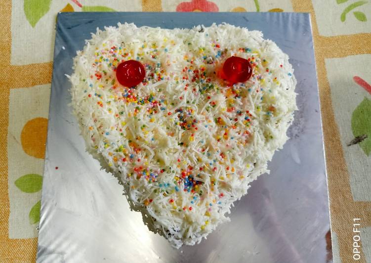 Cara Gampang Menyiapkan Birthday Cake yang Menggugah Selera