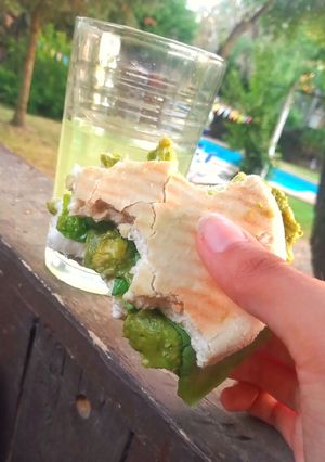 Una foto de Green sándwich fácil 💚