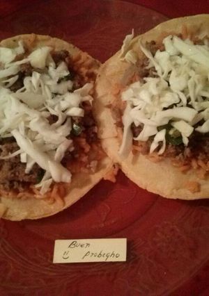Una foto de Tostadas de carne molida