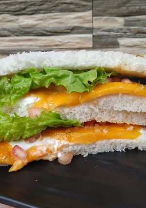 A picture of Mango sandwich.