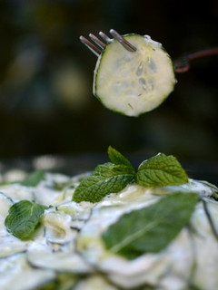 Una foto de Ensalada de pepinos y yogur