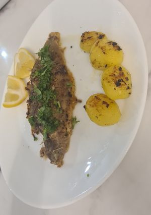 A picture of Sole Meunière with Steamed Potatoes.