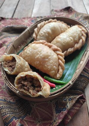 Foto resep Pastel Isi Ayam Kecap