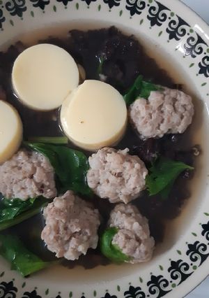 รูปของ "ข้าวต้มไรซ์เบอรี่เต้าหู้หมูสับ"🥣😋