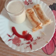 A picture of Instant spring rolls.