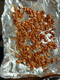 A picture of Honey roasted cashew nuts.