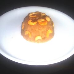 A picture of Suji ka halwa/ sheera.
