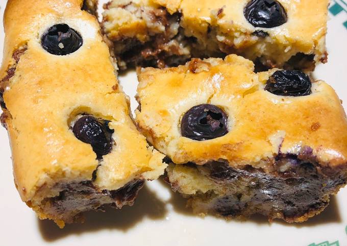 Chocolate ๐ซ Chip / Blueberry Cookie ๐ช Dough Cheesecake