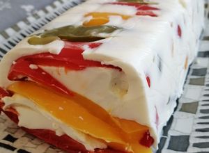 Foto principal de Terrina de pimientos y queso crema