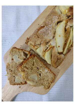 Una foto de Budín integral de peras✨