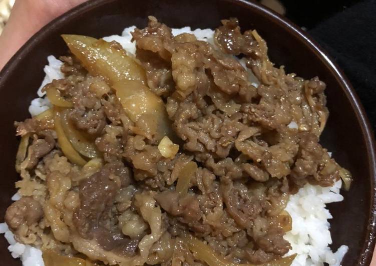 Langkah Mudah untuk memasak Yoshinoya ala rumahan rasa resto, Enak