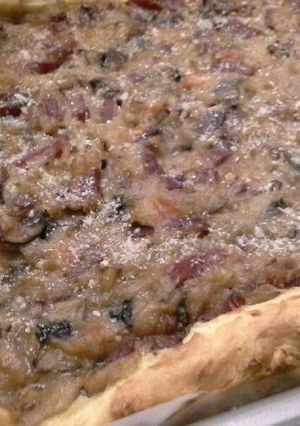 Una foto de Gougère de champiñones y jamón