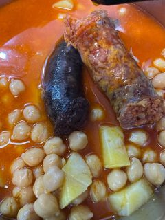 Una foto de Cocido “Extremeño”. De mi abuela en olla GM