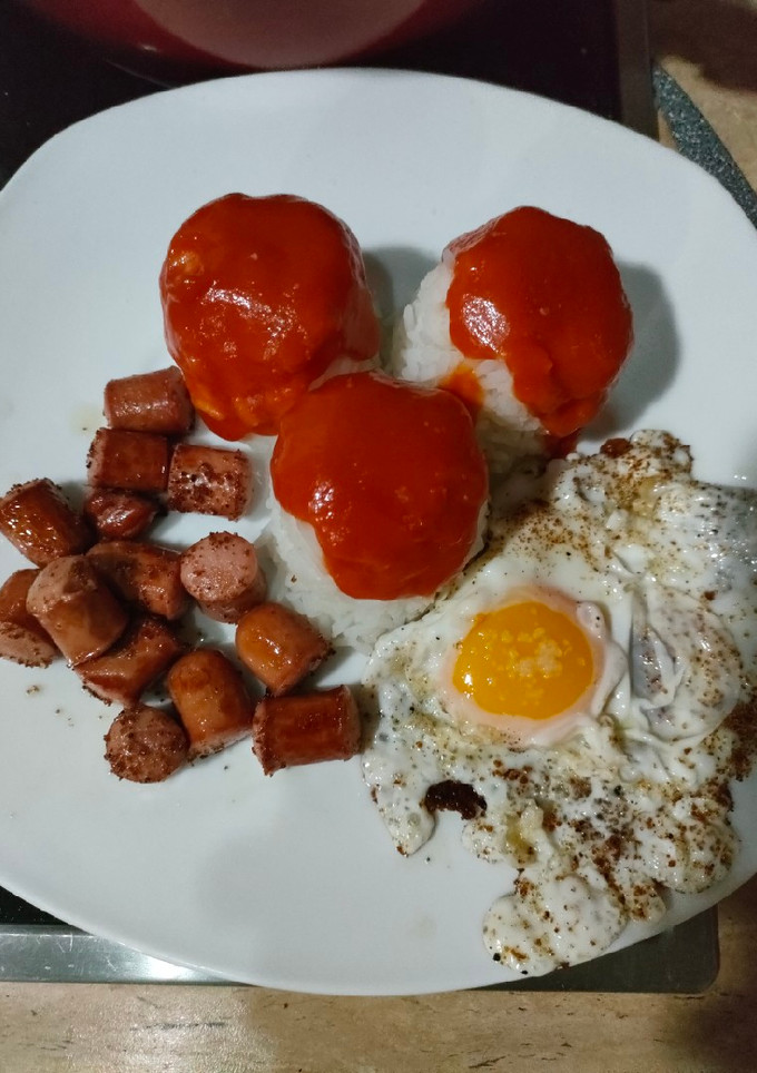 Una foto de Arroz a la cubana