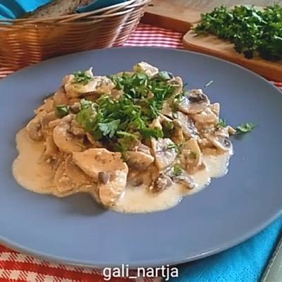 Фрикасе Из Курицы С Грибами Фото
