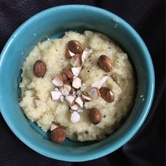 A picture of Suji halwa.