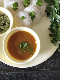 A picture of Idli sambar.