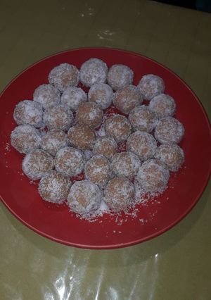 Una foto de Cocadas de galletas de agua