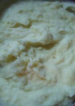 A picture of Homemade mashed potatoes.