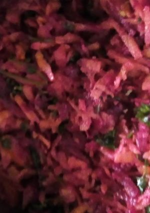A picture of Beetroot carrot salad.