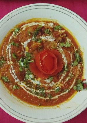 A picture of 🥘Soyabean kofta curry🥘.