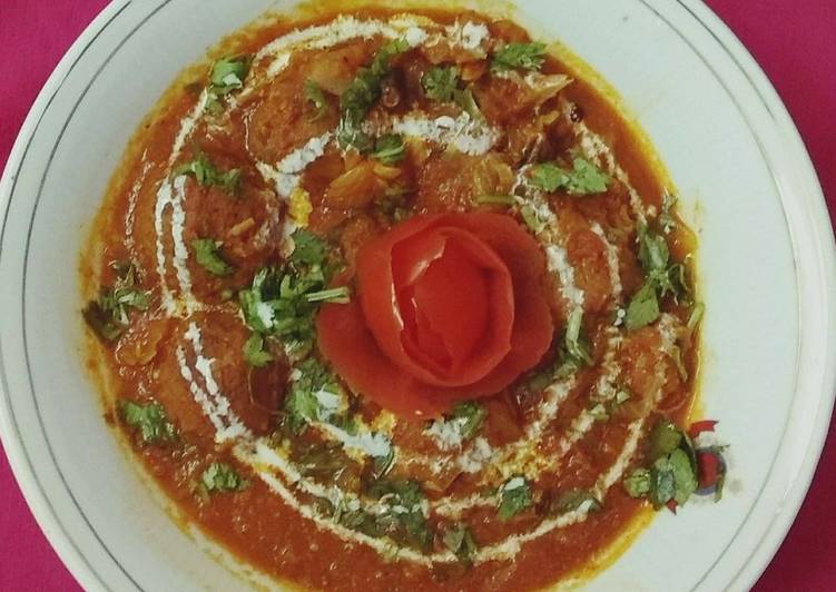 Soyabean kofta curry