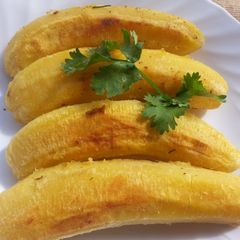 A picture of Shallow Fried Green Bananas.
