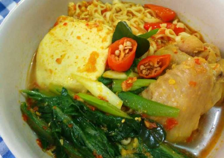 Cara Gampang Menyiapkan Mie Ayam Kuah Kari #BandungRecook2_Widynaura Anti Gagal