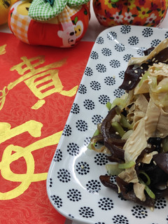 涼拌手路菜-豆皮拌木耳菜心(素食可) 的食譜成品照片