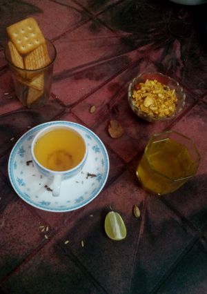 A picture of Healthy yellow tea.