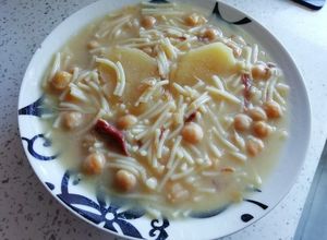 Foto principal de Puchero con fideos