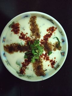 வெங்காய ரைத்தா செய்முறை முக்கிய புகைப்படம்