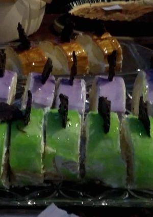 A picture of Swiss rolls with Fo jell.