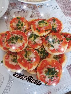 صورة لوصفة ميني بيتزا 🍕🍕🍕