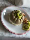 Budino bicolore al te matcha e yogurt