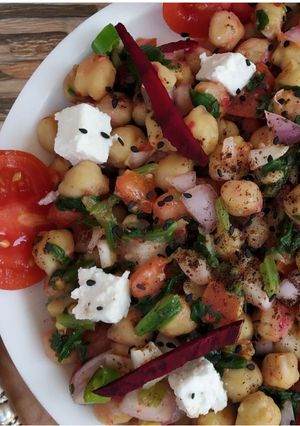 A picture of Chole chaat fry.