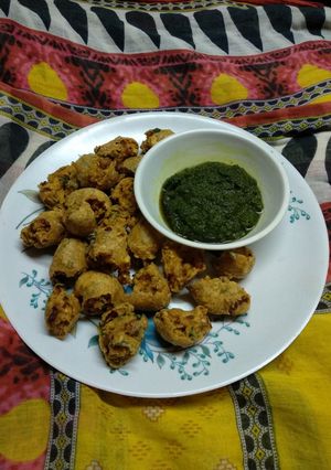 ડુંગળી ના ભજીયા રેસીપી મુખ્ય ફોટો