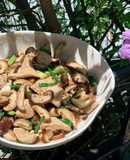 Thịt heo xào nấm đông cô