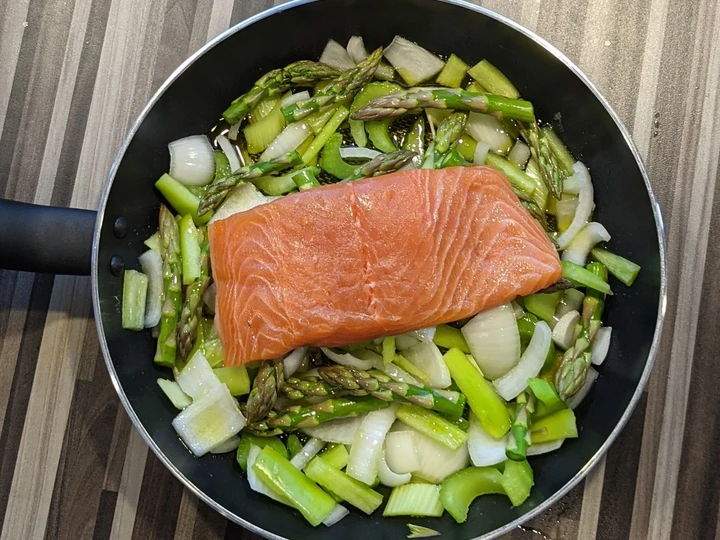 Easy Steps to Make Recipes Steamed Salmon the Can Spoil the Tongue Make You Drink.