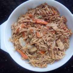 A picture of Easy Chinese Chicken Chowmein.