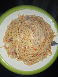 A picture of Jollof spaghetti.
