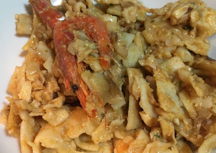 Gazpacho de bacalao y gamba rallada