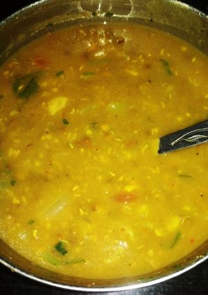 A picture of Garlic dal.