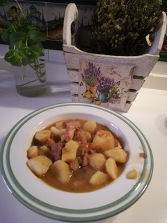 Una foto de Papas con chocos