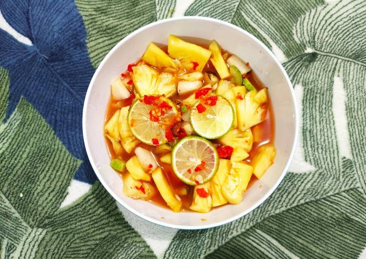 Asinan buah