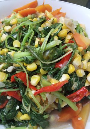 Foto resep Tumis Bawoja👉 (bayam wortel jagung)