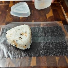 A picture of Yuzu Salmon Onigiri.