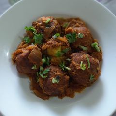 A picture of Paneer Stuffed Chickpeas Kofta.