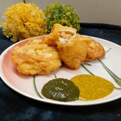 A picture of Chilli Paneer Stuffed Cabbage Pakoda - A Unique Snack for Evening.